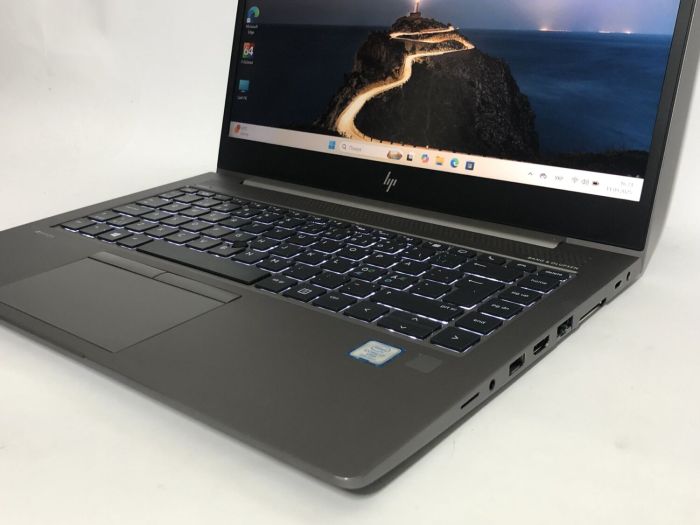 Ігровий ультрабук Б-класу HP ZBook 14u G6 / 14" (1920x1080) IPS / Intel Core i7-8665U (4 (8) ядра по 1,9 - 4,8 ГГц) / 16 ГБ DDR4 / 512 ГБ SSD NVMe / AMD Radeon Pro WX 3200, 4 ГБ GDDR5, 128-біт / WebCam / Win 11 Pro б/в - зображення 9