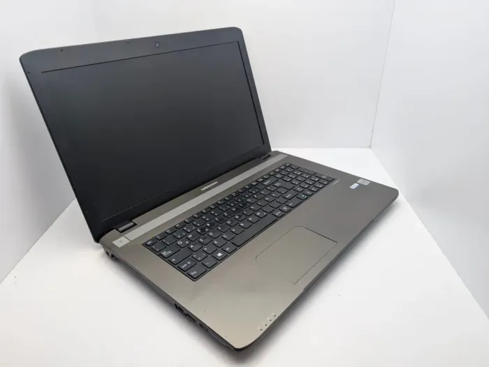 Ноутбук Medion Akoya E7225 / 17.3" (1600x900) TN / Intel Celeron N2940 (4 ядра по 1.83 - 2.25 GHz) / 6 GB DDR3 / 128 GB SSD / Intel HD Graphics / WebCam б/в - зображення 3