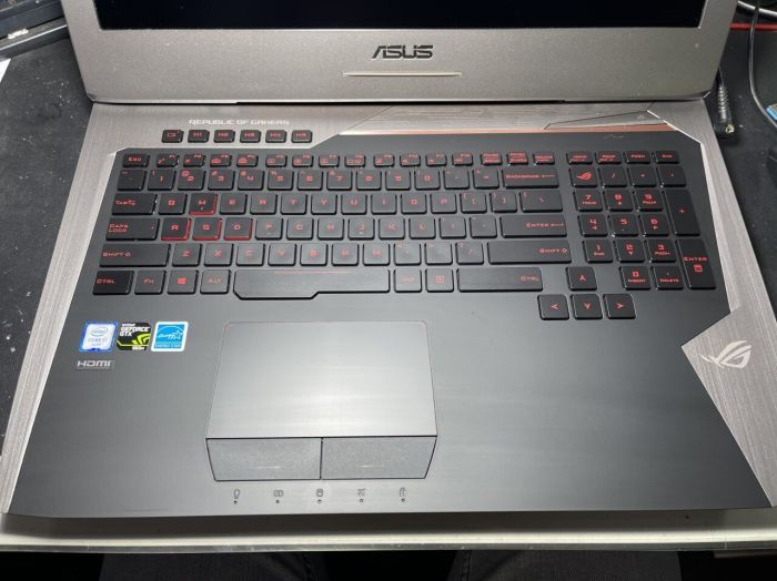 Ігровий ноутбук Asus ROG G752VL-BHI7N32 / 17,3" (1920x1080) IPS / Intel Core i7-6700HQ (4 (8) ядра по 2,6 - 3,5 ГГц) / 16 ГБ DDR3 / 480 ГБ SSD / nVidia GeForce GTX 965M, 2 ГБ GDDR5, 128-біт / WebCam б/в - зображення 6