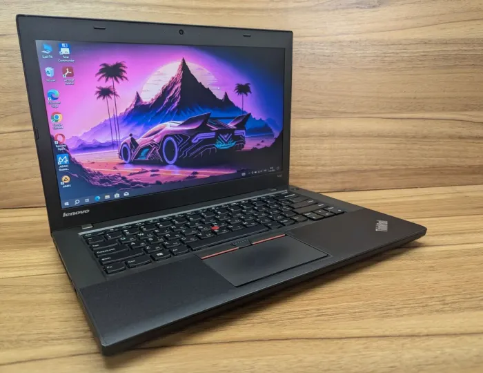 Ультрабук Б-клас Lenovo ThinkPad T450 / 14" (1366x768) TN / Intel Core i5-5300U (2 (4) ядра по 2.3 - 2.9 GHz) / 8 GB DDR3 / 240 GB SSD / Intel HD Graphics 5500 / WebCam / Windows 10 б/в - зображення 5