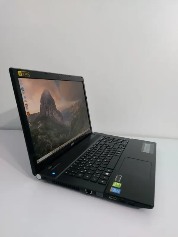 Ноутбук Acer Aspire V3-772G / 17.3" (1920x1080) TN / Intel Core i7-4702MQ (4 (8) ядра по 2.2 - 3.2 GHz) / 16 GB DDR3 / 60 GB SSD + 512 GB SSD + 1000 GB HDD / nVidia GeForce GT 750M, 2 GB GDDR5, 128-bit / WebCam / DVD-ROM б/в - зображення 4