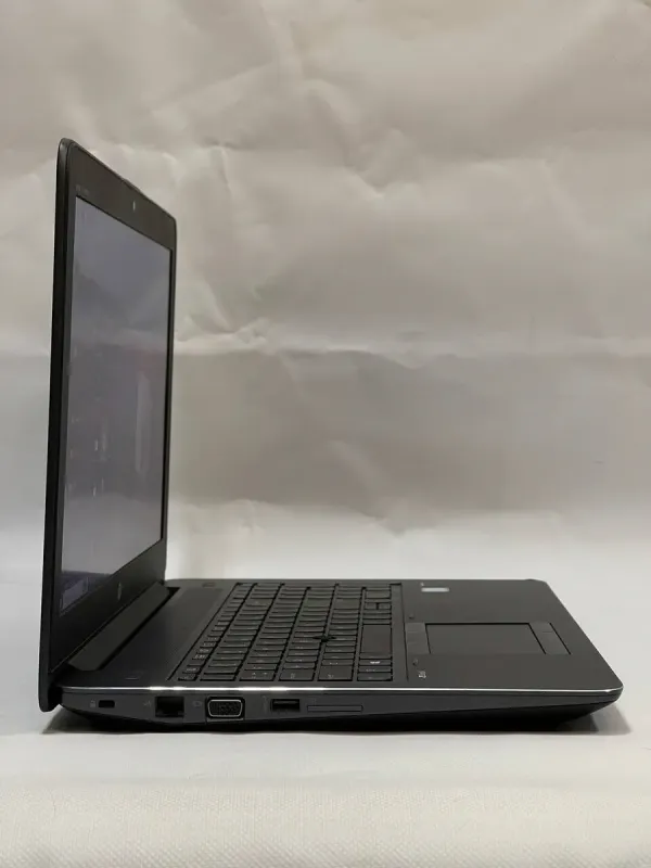 Мобільна робоча станція Б-клас HP ZBook 15 G4 / 15.6" (1920x1080) TN / Intel Core i7-7820HQ (4 (8) ядра по 2.9 - 3.9 GHz) / 32 GB DDR4 / 512 GB SSD + 500 GB HDD / nVidia Quadro M2200, 4 GB GDDR5, 128-bit / WebCam б/в - зображення 5