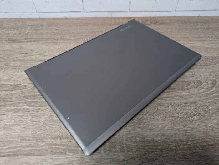 Ноутбук Б-клас Toshiba Tecra A50-D-1С7 / 15.6" (1920x1080) TN / Intel Core i5-7200U (2 (4) ядра по 2.5 - 3.1 GHz) / 8 GB DDR4 / 256 GB SSD / Intel HD Graphics 620 / WebCam б/в - зображення 7