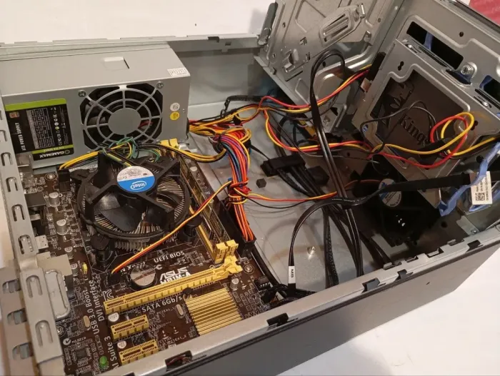 ПК Б-клас Antec VSK2000 SFF / Intel Core i5-4590 (4 ядра по 3.3 - 3.7 GHz) / 8 GB DDR3 / 120 GB SSD + 500 GB HDD / Intel HD Graphics 4600 б/в - зображення 6