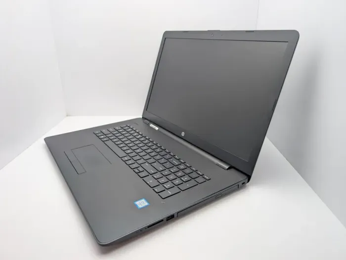 Ноутбук HP Pavilion 17-bs0xx / 17.3" (1600x900) TN / Intel Core i3-6006U (2 (4) ядра по 2.0 GHz) / 4 GB DDR3 / 240 GB SSD / Intel HD Graphics 520 / WebCam / HDMI б/в - зображення 4