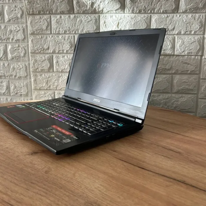 Ігровий ноутбук MSI Raider GE63 RGB 9SG / 15.6" (1920x1080) IPS / Intel Core i7-9750H (6 (12) ядер по 2.6 - 4.5 GHz) / 16 GB DDR4 / 512 GB SSD / nVidia GeForce RTX 2080, 8 GB GDDR6, 256-bit / WebCam б/в - зображення 5