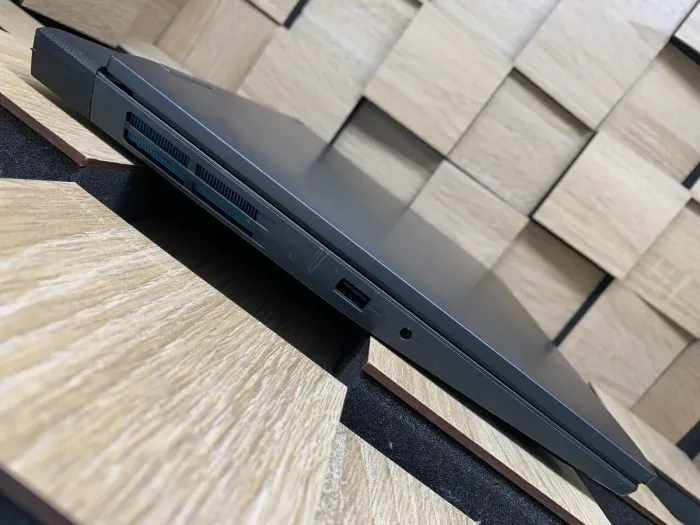 Ноутбук Б-клас Lenovo IdeaPad 3 15ARH7 / 15.6" (1920x1080) IPS / AMD Ryzen 7 6800H (8 (16) ядер по 3.2 - 4.7 GHz) / 16 GB DDR4 / 512 GB SSD M.2 / nVidia GeForce RTX 3050, 4 GB GDDR6, 128-bit / WebCam б/в - зображення 5