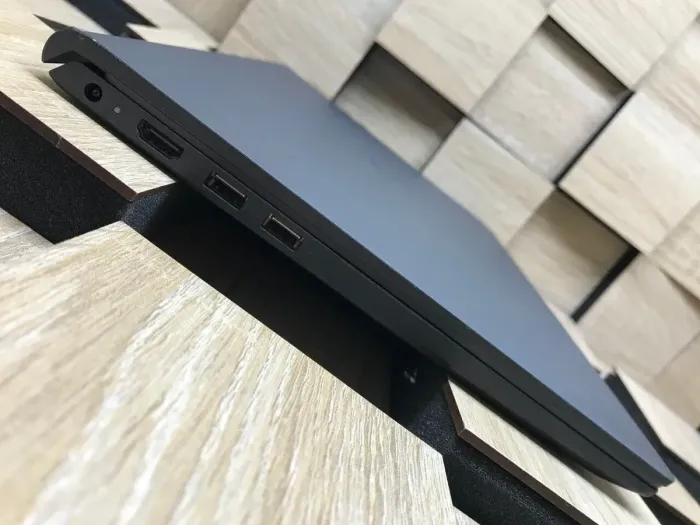 Ноутбук Б-клас Dell Inspiron 15 3511 / 15.6" (1920x1080) IPS Touch / Intel Core i5-1135G7 (4 (8) ядра по 2.4 - 4.2 GHz) / 8 GB DDR4 / 256 GB SSD M.2 / Intel Iris Xe Graphics / WebCam / Windows 10 б/в - зображення 5