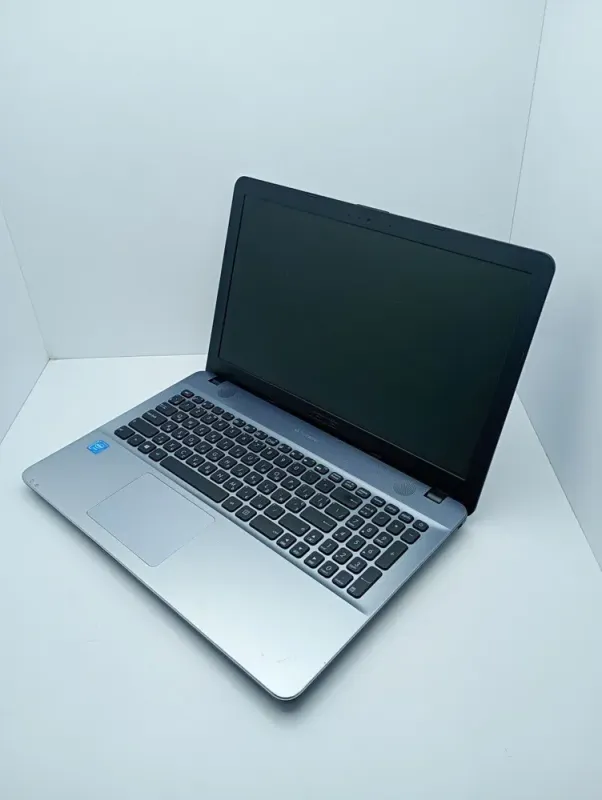 Ноутбук Asus A541 / 15.6" (1366x768) TN / Intel Celeron N3350 (2 ядра по 1.1 - 2.4 GHz) / 4 GB DDR3 / 120 GB SSD / Intel HD Graphics / WebCam б/в - зображення 4