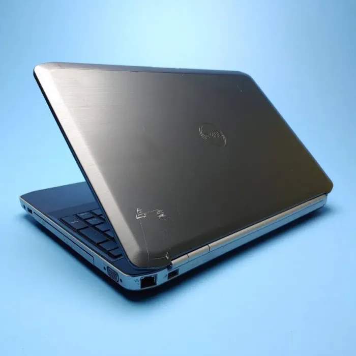 Ноутбук Б-клас Dell Latitude E5520 / 15.6" (1366x768) TN / Intel Core i5-2410M (2 (4) ядра по 2.3 - 2.9 GHz) / 8 GB DDR3 / 240 GB SSD / Intel HD Graphics 3000 / WebCam / DVD-ROM / Win 10 Pro б/в - зображення 7
