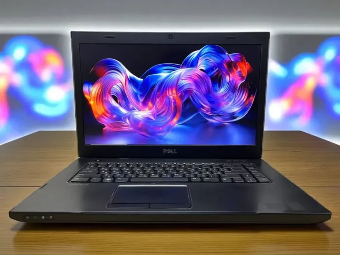 Ноутбук Dell Vostro 3550 / 15.6" (1366x768) TN / Intel Core i5-2520M (2 (4) ядра по 2.5 - 3.2 GHz) / 8 GB DDR3 / 500 GB HDD / AMD Radeon HD 6600M, 1 GB DDR3, 128-bit / WebCam / Акб не працює б/в - зображення 2