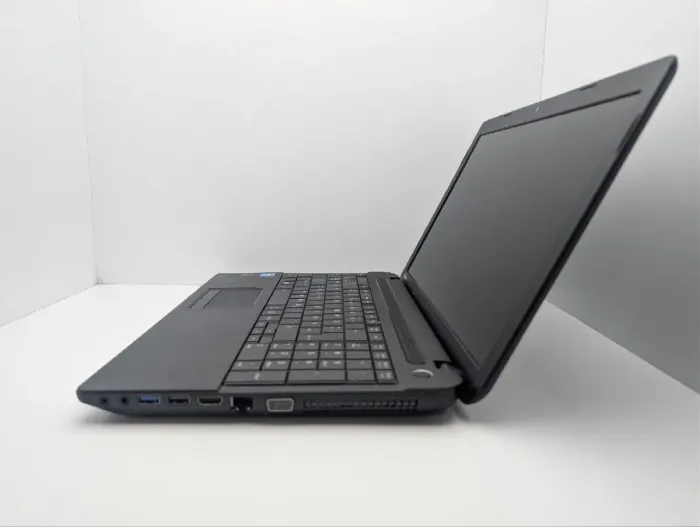 Ноутбук Toshiba Satellite C50-A / 15.6" (1366x768) TN / Intel Celeron N2820 (2 ядра по 2.13 - 2.39 GHz) / 8 GB DDR3 / 250 GB HDD / Intel HD Graphics / WebCam / DVD-ROM б/в - изображение 5