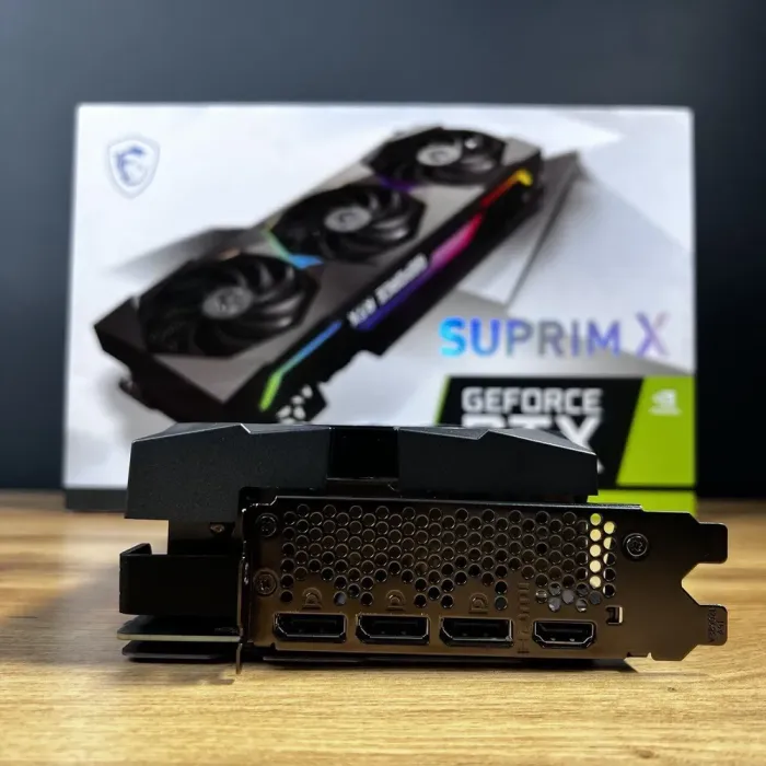 Дискретна відеокарта MSI GeForce RTX 3070 Suprim X, 8 GB GDDR6, 256-bit / 1x HDMI, 3x DisplayPort / Коробка / (3070 SUPRIM 8G) б/в - зображення 4