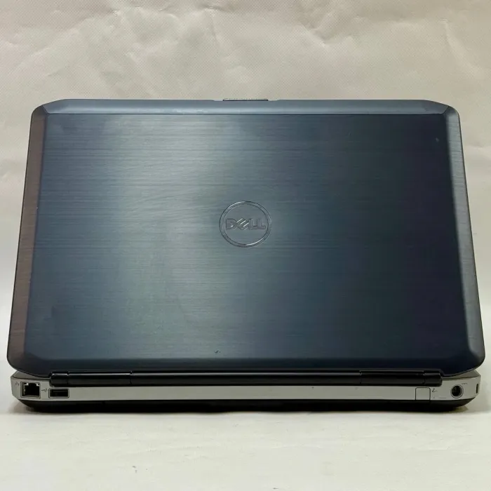 Ноутбук Dell Latitude E5430 / 14" (1366x768) TN / Intel Core i5-3340M (2 (4) ядра по 2.7 - 3.4 GHz) / 8 GB DDR3 / 500 GB HDD / Intel HD Graphics 4000 / Windows 10 Pro б/в - зображення 3