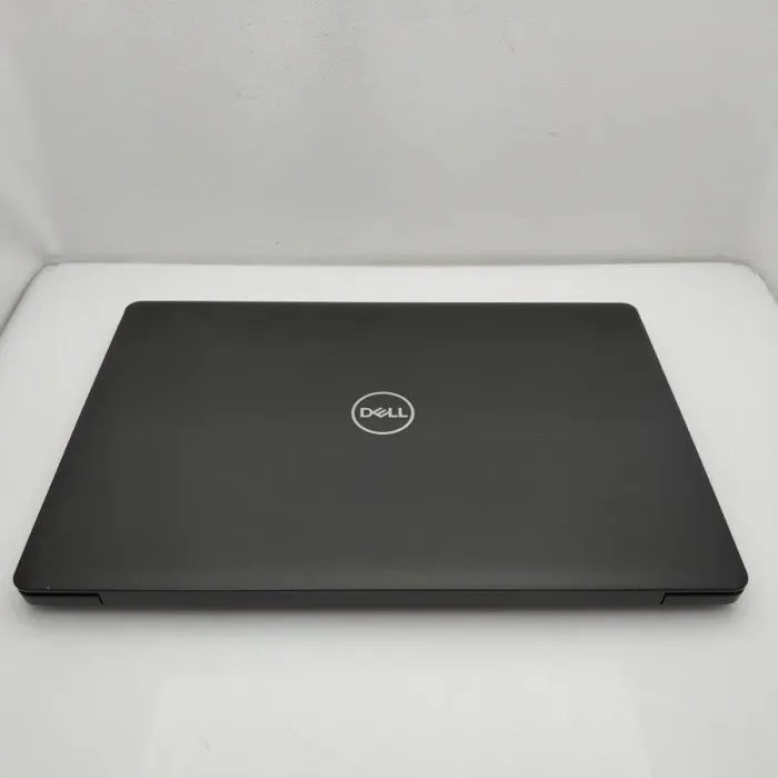 Ноутбук Dell Latitude 3590 / 15.6" TN / Core i5-8250U (4(8) ядра по 1.6-3.4GHz) / 8GB DDR4 / 256GB SSD / UHD Graphics 620 / WebCam / Win 10 Pro б/в - зображення 3