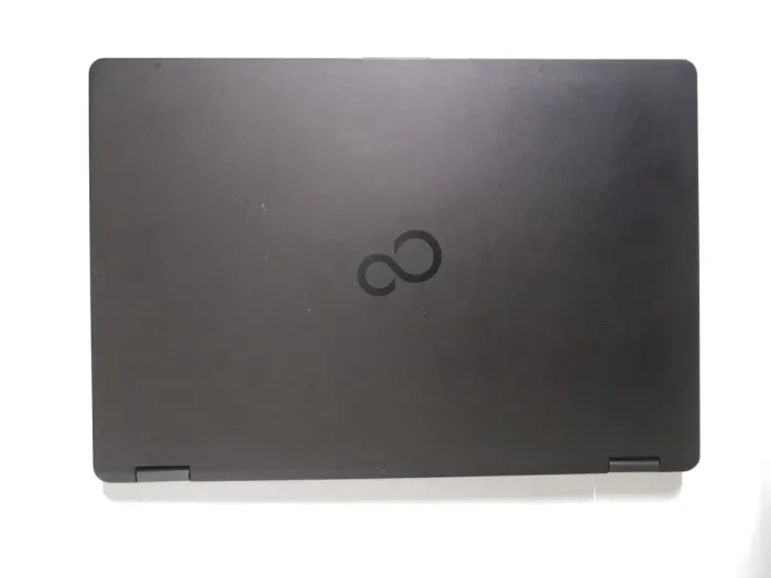 Нетбук Fujitsu LifeBook U727 / 12.5" (1920x1080) IPS / Intel Core i5-7200U (2 (4) ядра по 2.5 - 3.1 GHz) / 8 GB DDR4 / 128 GB SSD / Intel HD Graphics 620 / WebCam / VGA / Windows 10 Pro б/в - зображення 7