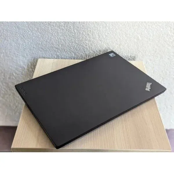 Ультрабук Lenovo ThinkPad T480 / 14" (1920x1080) TN Touch / Intel Core i5-8350U (4 (8) ядра по 1.7 - 3.6 GHz) / 8 GB DDR4 / 128 GB SSD / Intel UHD Graphics 620 / WebCam б/в - зображення 7