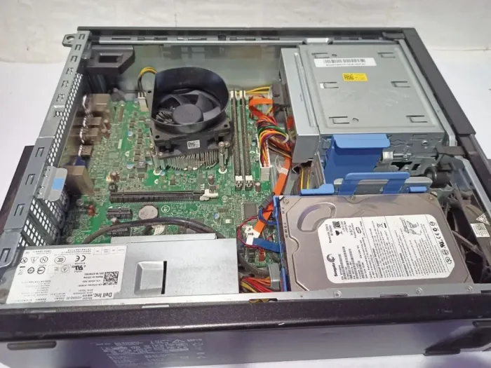 ПК Б-класс Dell OptiPlex 390 SFF / Intel Core i3-2120 (2 (4) ядра по 3.3 GHz) / 8 GB DDR3 / 320 GB HDD / Intel HD Graphics 2000 б/в - зображення 5