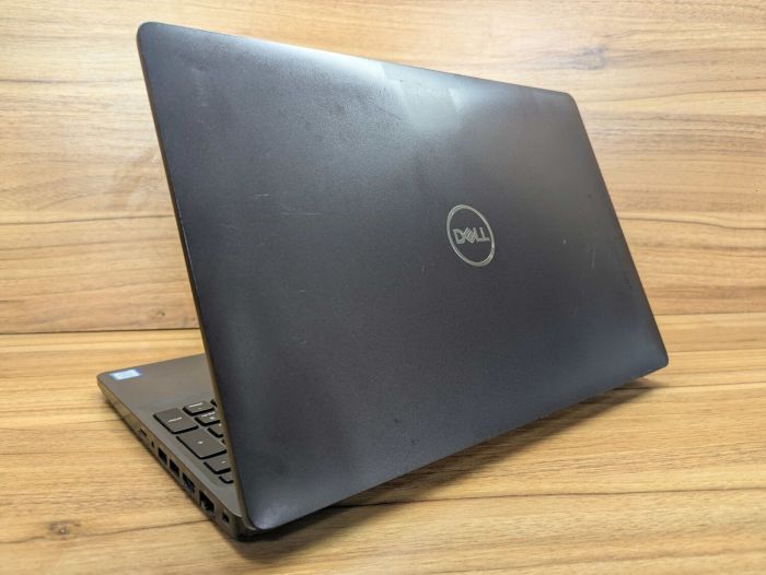 Ультрабук Б-клас Dell Latitude 5500 / 15.6" (1366x768) TN / Intel Core i5-8365U (4 (8) ядра по 1.6 - 4.1 GHz) / 8 GB DDR4 / 256 GB SSD / Intel UHD Graphics 620 / WebCam / Windows 10 б/в - зображення 7