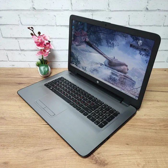 Ноутбук Б-клас HP 17-y020nd / 17.3" (1600x900) TN / AMD A8-7410 (4 ядра по 2.2 - 2.5 GHz) / 8 GB DDR3 / 256 GB SSD / AMD Radeon R5 Graphics / WebCam / DVD-ROM б/в - зображення 4
