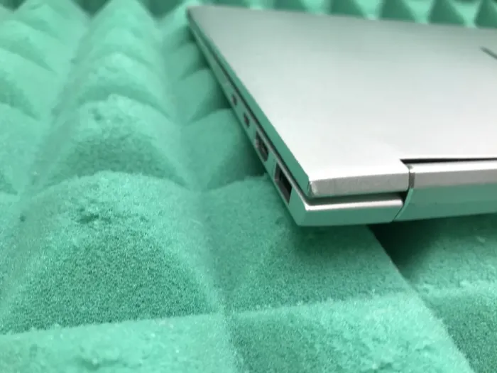 Ноутбук-трансформер Б-клас HP EliteBook x360 1040 G5 / 14" (1920x1080) IPS Touch / Intel Core i5-8250U (4 (8) ядра по 1.6 - 3.4 GHz) / 8 GB DDR4 / 256 GB SSD M.2 / Intel UHD Graphics 620 / WebCam / Fingerprint / USB 3.1 / HDMI б/в - зображення 11