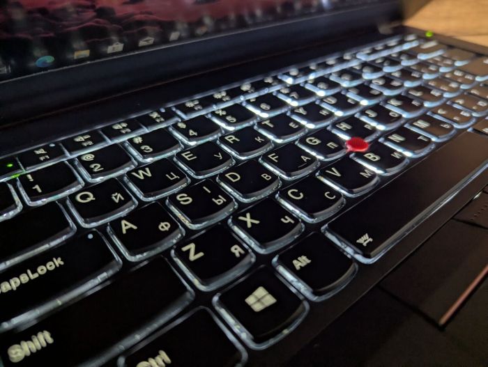 Ультрабук Lenovo ThinkPad T470 / 14" (1920x1080) IPS / Intel Core i5-6300U (2 (4) ядра по 2.4 - 3.0 GHz) / 8 GB DDR4 / 240 GB SSD / Intel HD Graphics 520 / Fingerprint / WebCam / Windows 10 б/в - зображення 6