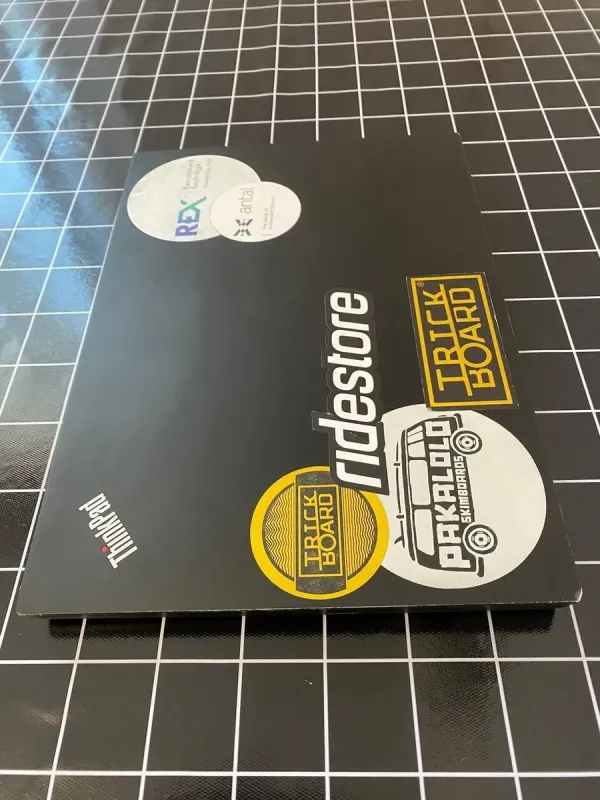 Ноутбук Б-клас Lenovo ThinkPad E14 / 14'' (1920x1080) IPS / Intel Core i5-10210U (4 (8) ядра по 1.6 - 4.2 GHz) / 16 GB DDR4 / 512 GB SSD M.2 / Intel UHD Graphics / WebCam / USB 3.1 / HDMI б/в - зображення 7