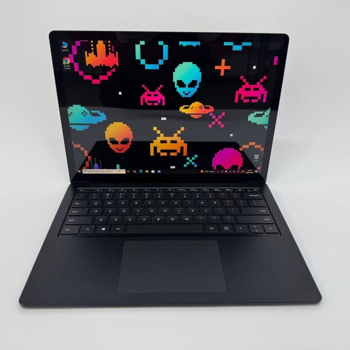 Ультрабук Microsoft Surface Laptop 3 / 13.5" (2256x1504) IPS / Intel Core i5-1035G7 (4 (8) ядра по 1.2 - 3.7 GHz) / 8 GB DDR4 / 256 GB SSD / Intel UHD Graphics / WebCam б/в - зображення 3