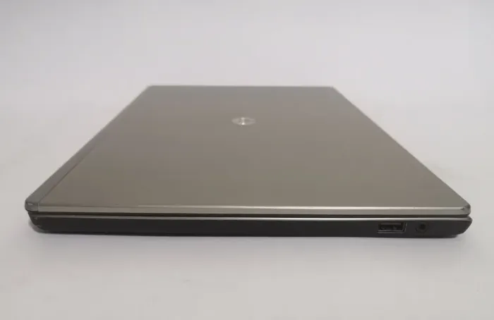 Ультрабук HP Folio 13-2000 / 13.3" (1366x768) TN / Intel Core i5-2467M (2 (4) ядра по 1.6 - 2.3 GHz) / 8 GB DDR4 / 128 GB SSD / Intel HD Graphics 3000 / WebCam б/в - зображення 5