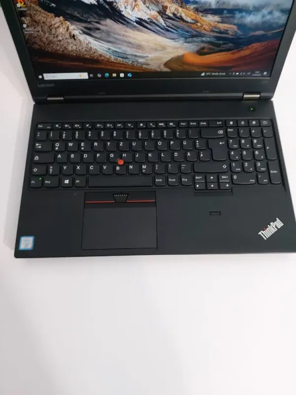 Ноутбук Lenovo ThinkPad L560 / 15.6" (1920x1080) TN / Intel Core i7-6600U (2 (4) ядра по 2.6 - 3.4 GHz) / 16 GB DDR3 / 512 GB SSD / Intel HD Graphics 520 / WebCam / DVD-ROM б/в - зображення 3