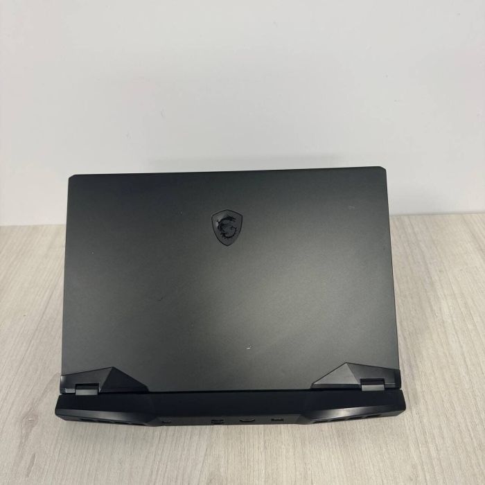 Ігровий ноутбук Б-класу MSI GP66 Leopard 11UH / 15.6" (1920x1080) IPS / Intel Core i7-11800H (8 (16) ядер по 1.9 - 4.6 GHz) / 16 GB DDR4 / 256 GB SSD / nVidia GeForce RTX 3080, 8 GB GDDR6, 256-bit / WebCam б/в - изображение 9