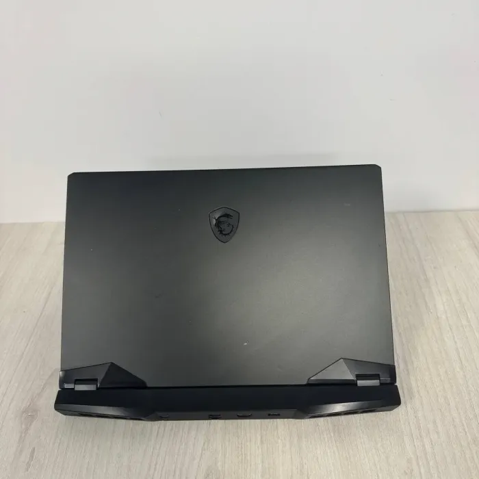 Ігровий ноутбук Б-класу MSI GP66 Leopard 11UH / 15.6" (1920x1080) IPS / Intel Core i7-11800H (8 (16) ядер по 1.9 - 4.6 GHz) / 16 GB DDR4 / 256 GB SSD / nVidia GeForce RTX 3080, 8 GB GDDR6, 256-bit / WebCam б/в - зображення 9