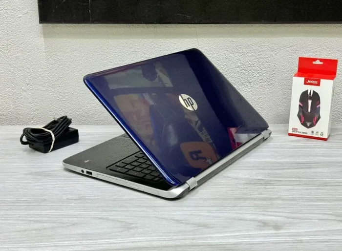 Ноутбук HP Pavilion 15-n032se / 15.6" (1366x768) TN / AMD A4-5000 (4 ядра по 1.5 GHz) / 8 GB DDR3 / 128 GB SSD / AMD Radeon HD 8330 Graphics / WebCam / Win 10 Home б/в - зображення 6