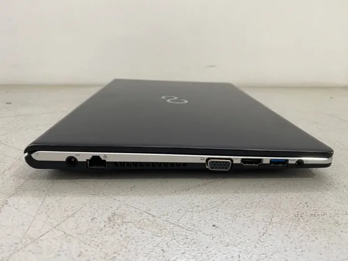 Ультрабук Б-клас Fujitsu LifeBook S936 / 13.3" (1920x1080) IPS / Intel Core i5-6200U (2 (4) ядра по 2.3 - 2.8 GHz) / 8 GB DDR4 / 128 GB SSD / Intel HD Graphics 520 / WebCam б/в - зображення 5