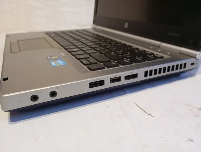 Ноутбук Б-клас HP EliteBook 8470p / 14" (1600x900) TN / Intel Core i5-3320M (2 (4) ядра по 2.6 - 3.3 GHz) / 8 GB DDR3 / 500 GB HDD / Intel HD Graphics 4000 / WebCam / DVD-ROM б/в - зображення 6