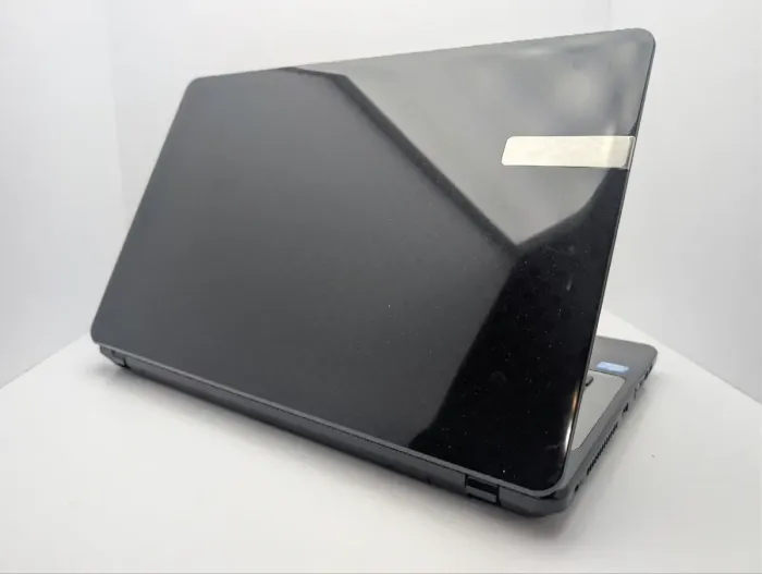 Ноутбук Acer TravelMate P273 / 17.3" (1600x900) TN / Intel Core i3-3120M (2 (4) ядра по 2.5 GHz) / 6 GB DDR3 / 750 GB HDD / Intel HD Graphics 4000 / WebCam б/в - зображення 8