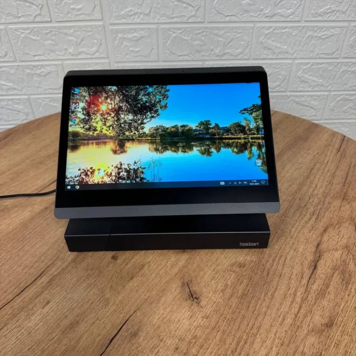 Моноблок (конференц-хаб) Lenovo ThinkSmart Hub 500 / 11.6" (1920x1080) IPS Touch / Intel Core i5-7400T (4 ядра по 2.4 - 3.0 GHz) / 8 GB DDR4 / 128 GB SSD / Intel HD Graphics 630 б/в - зображення 2