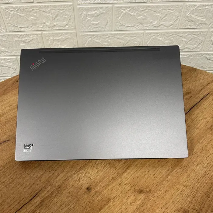 Ультрабук Lenovo ThinkPad T14 Gen 2 / 14" (1920x1080) IPS Touch / Intel Core i7-1185G7 (4 (8) ядра по 1.2 - 4.8 GHz) / 16 GB DDR4 / 256 GB SSD NVMe / nVidia GeForce MX450, 2 GB GDDR6, 64-bit / WebCam б/в - зображення 3