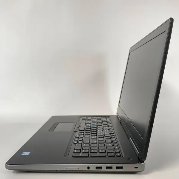 Мобільна робоча станція Dell Precision 7720 / 17.3" (1920x1080) IPS / Intel Xeon E3-1535M v6 (4 (8) ядра по 3.1 - 4.2 GHz) / 16 GB DDR4 / 512 GB SSD / nVidia Quadro P4000, 8 GB GDDR5, 256-bit / HDMI б/в - зображення 5