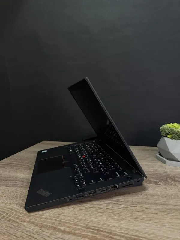 Ноутбук Б-клас Lenovo ThinkPad T470 / 14" (1920x1080) TN / Intel Core i5-7300U (2 (4) ядра по 2.6 - 3.5 GHz) / 16 GB DDR4 / 256 GB SSD M.2 /  Intel HD Graphics 520 / WebCam / Win 11 + DOC-станція б/в - зображення 5
