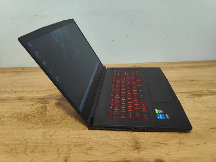 Ігровий ноутбук MSI GF63 Thin 11UC / 15.6" (1920x1080) IPS / Intel Core i5-11400H (6 (12) ядер по 2.7 - 4.5 GHz) / 16 GB DDR4 / 512 GB SSD / nVidia GeForce RTX 3050, 4 GB GDDR6, 128-bit / WebCam / Windows 11 б/в - зображення 4