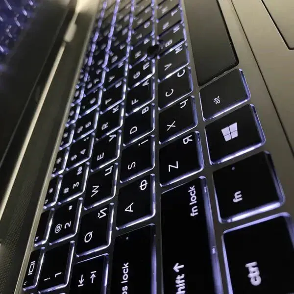 Ультрабук Б-клас HP ProBook 640 G5 / 14" (1920x1080) IPS / Intel Core i5-8365U (4 (8) ядра по 1.6 - 4.1 GHz) / 16 GB DDR4 / 256 GB SSD / Intel UHD Graphics / WebCam / Fingerprint б/в - зображення 6