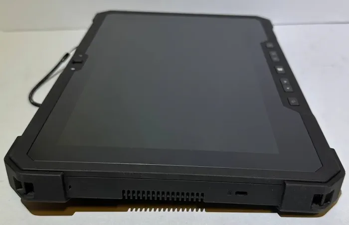 Захищений планшет Dell Latitude 7212 Rugged Extreme / 11,6'' (1920x1080) IPS / Intel Core i5-7300U (2 (4) ядра по 2,6 - 3,5 ГГц) / 8 ГБ DDR3 / 256 ГБ SSD / Intel HD Graphics 620 / WebCam б/в - зображення 6