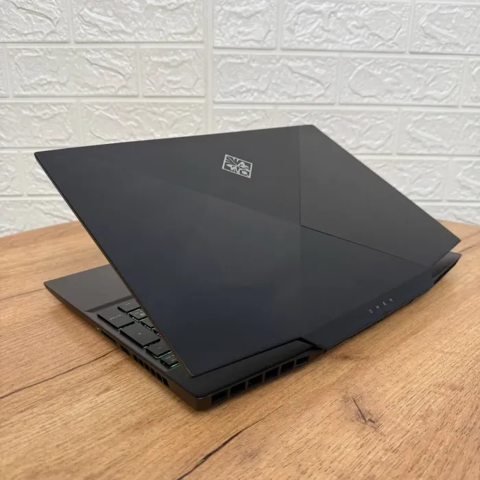 Ігровий ноутбук Б-клас HP Omen 15-dh1088nr / 15.6" (1920x1080) IPS / Intel Core i5-10300H (4 (8) ядра по 2.5 - 4.5 GHz) / 16 GB DDR4 / 500 GB SSD / nVidia GeForce RTX 2060, 6 GB GDDR6, 192-bit / WebCam б/в - зображення 6