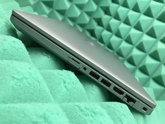 Ультрабук Б-клас Dell Latitude 5410 / 14" (1920x1080) IPS / Intel Core i5-10310U (4 (8) ядра по 1.7 - 4.4 GHz) / 16 GB DDR4 / 256 GB SSD M.2 / Intel UHD Graphics / WebCam / USB 3.1 / HDMI / Windows 10 б/в - зображення 6