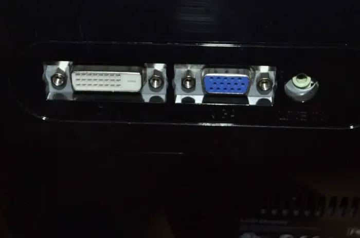 Монітор Б-клас Fujitsu L line SL22W-1/22" (1680x1050) TN/VGA, DVI + Кабелі (VGA або DVI на вибір) та блок живлення б/в - зображення 15