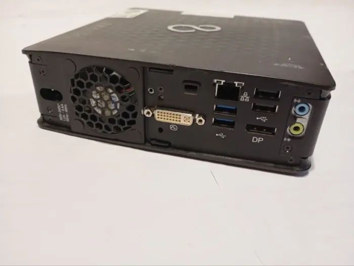 Неттоп Б-клас Fujitsu Esprimo Q520 USFF / Intel Core i3-4150T (2 (4) ядра по 3.0 GHz) / 8 GB DDR3 / 240 GB SSD / Intel HD Graphics 4400 б/в - зображення 5