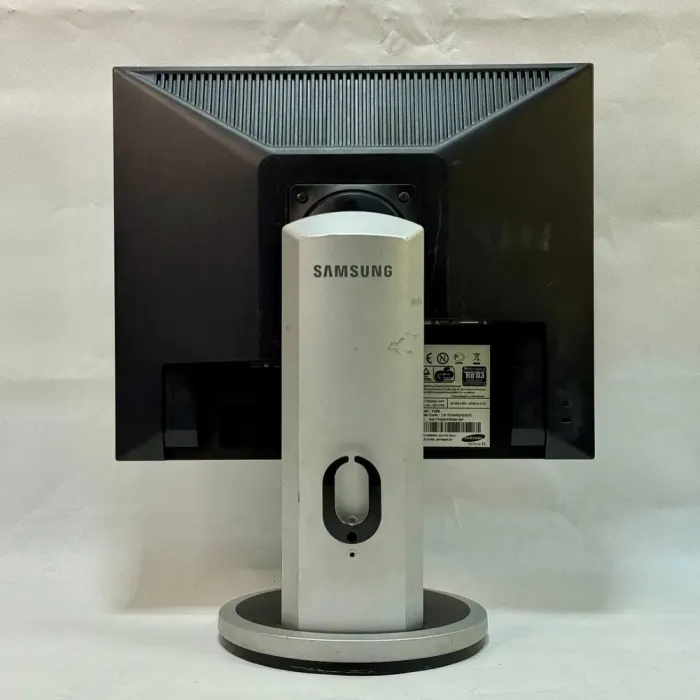 Комплект ПК: Fujitsu Esprimo P5731 E-Star5 Tower / Intel Pentium E5400 (2 ядра по 0.800 - 2.7 GHz) / 8 GB DDR3 / 250 GB HDD / Intel Graphics / DVD-ROM + Монітор Б-клас Samsung SyncMaster 740B / 17" (1280x1024) TN + Клавіатура, мишка, кабелі б/в - зображення 7