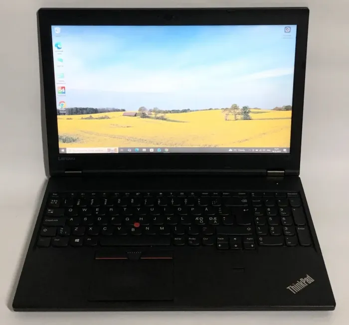 Ноутбук Б-клас Lenovo ThinkPad L570 / 15.6" (1920x1080) TN / Intel Core i5-7200U (2 (4) ядра по 2.5 - 3.1 GHz) / 8 GB DDR4 / 128 GB SSD / Intel HD Graphics 620 / WebCam / DVD-ROM / Win 10 Pro б/в - изображение 2