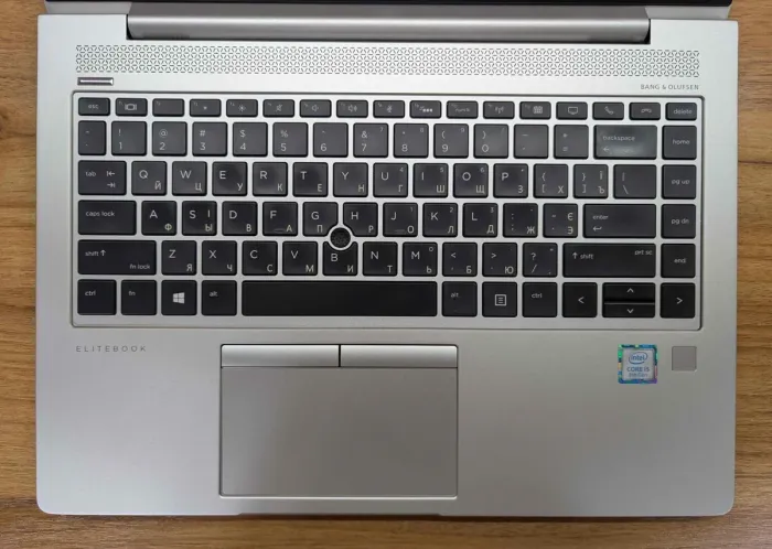 Ультрабук HP EliteBook 840 G6 / 14" (1920x1080) IPS / Intel Core i5-8265U (4 (8) ядра по 1.6 - 3.9 GHz) / 16 GB DDR4 / 512 GB SSD / Intel UHD Graphics 620 / TouchID / WebCam / Windows 10 б/в - зображення 3